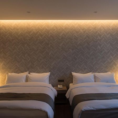 New Donghae Tourist Hotel Экстерьер фото