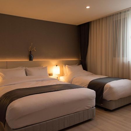 New Donghae Tourist Hotel Экстерьер фото
