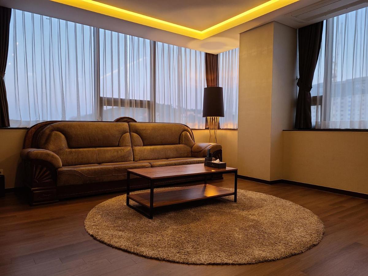 New Donghae Tourist Hotel Экстерьер фото