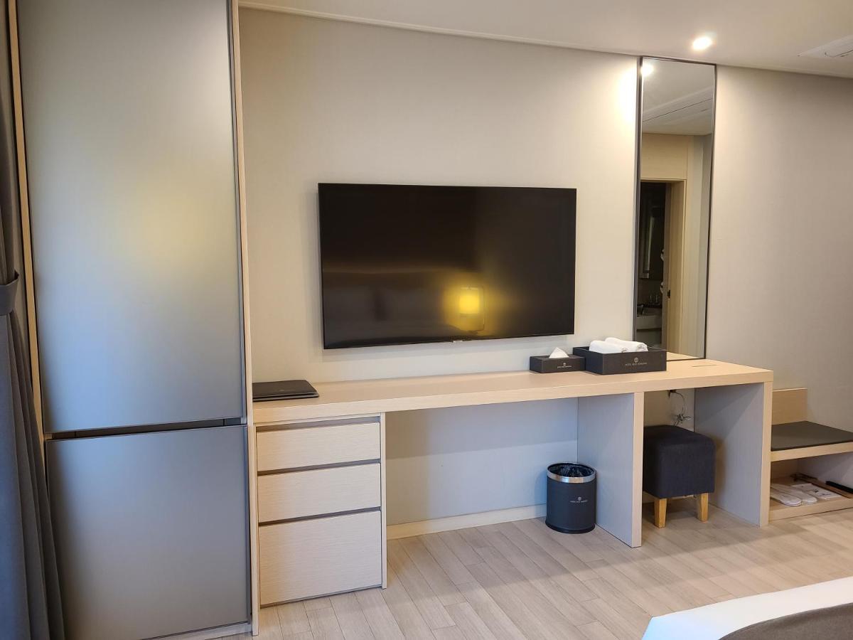 New Donghae Tourist Hotel Экстерьер фото