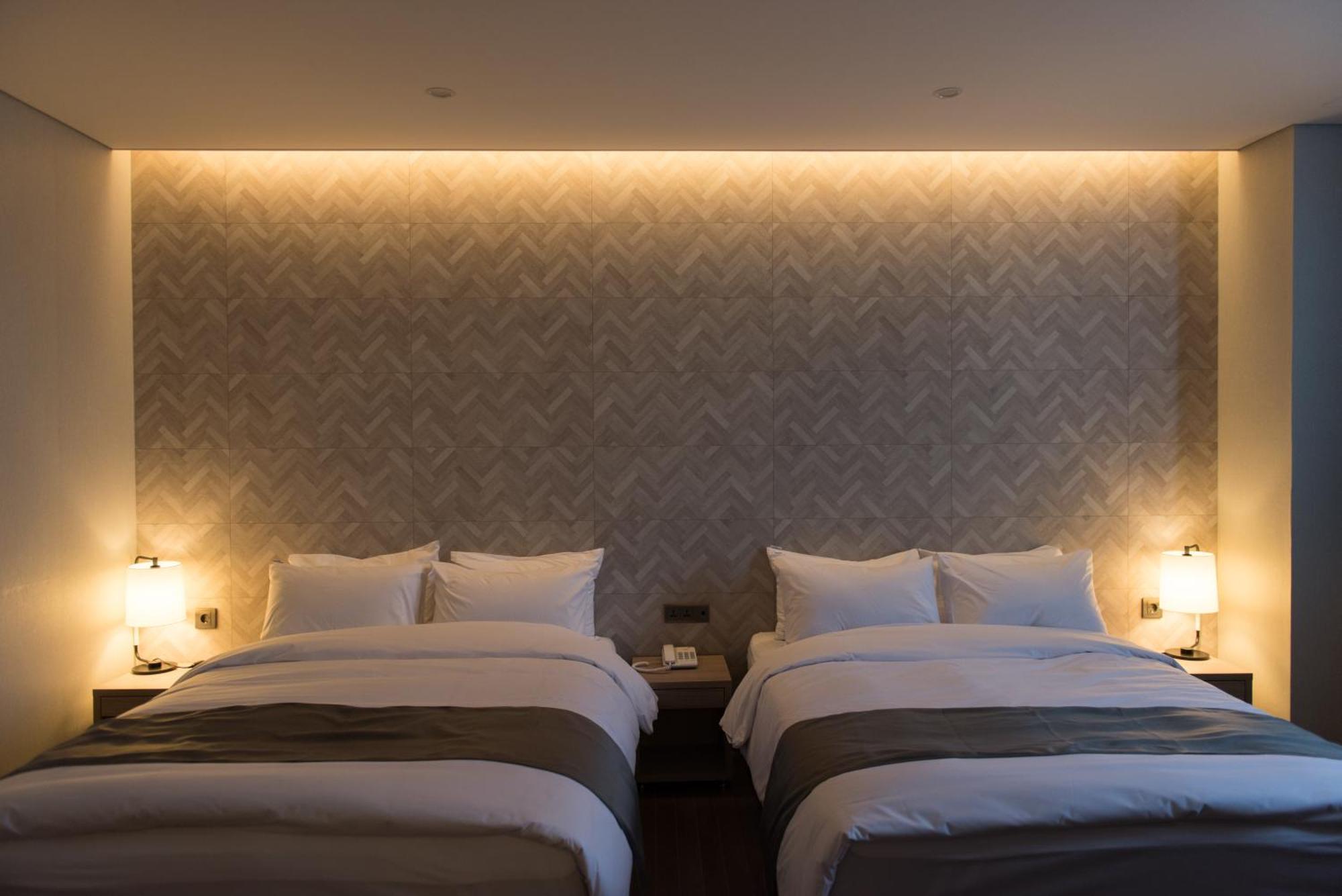 New Donghae Tourist Hotel Экстерьер фото