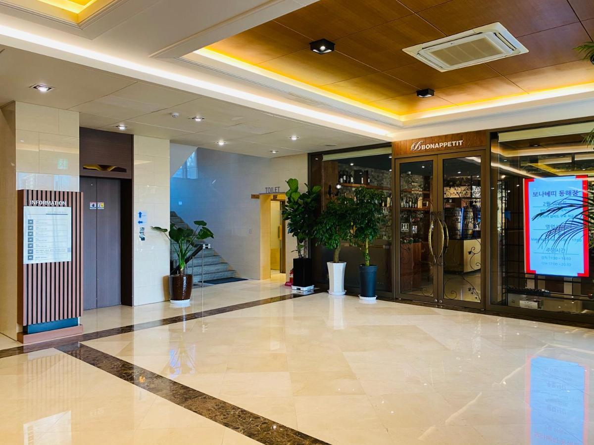 New Donghae Tourist Hotel Экстерьер фото