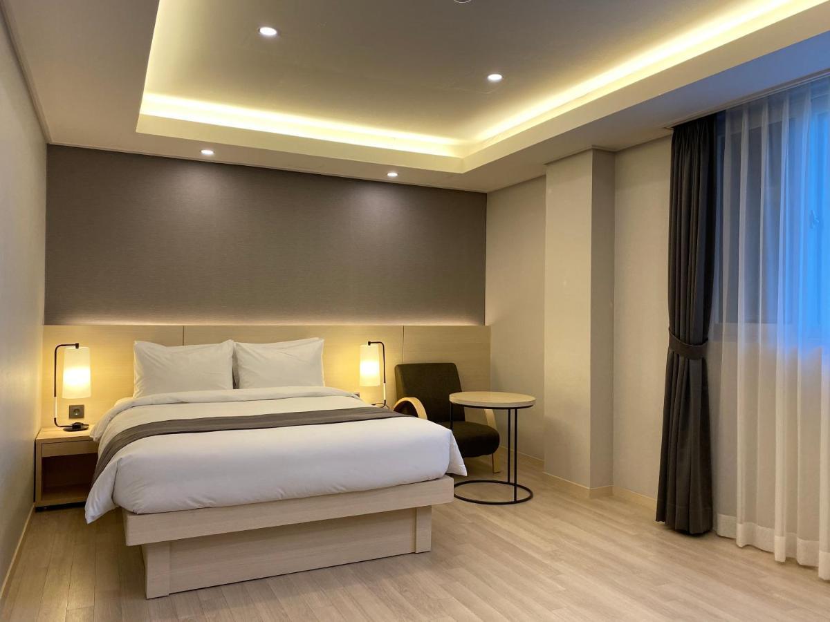 New Donghae Tourist Hotel Экстерьер фото